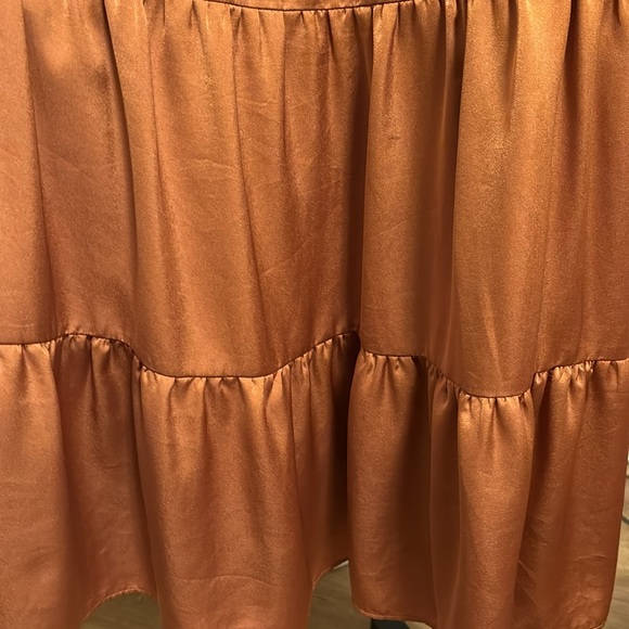 Satin orange dress - Picture 4 of 5